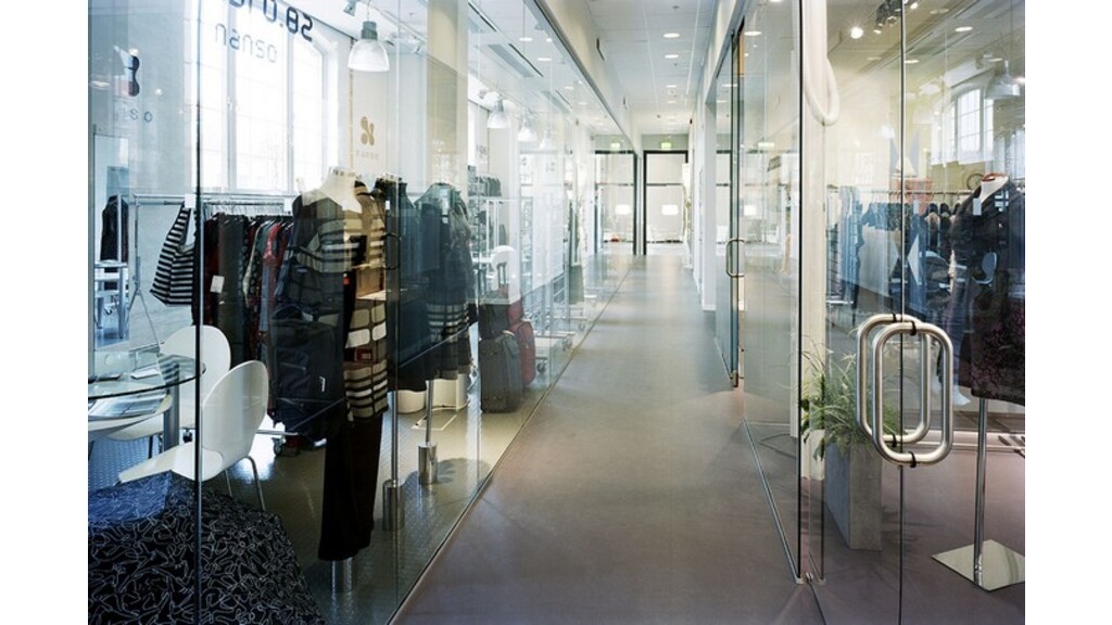 Industrial_and_decorative_floor_in_commercial_building3_01.jpg Weber Estonia